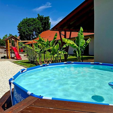 Szelcsengo Wellness Vendeghaz Apartment มาโค ภายนอก รูปภาพ