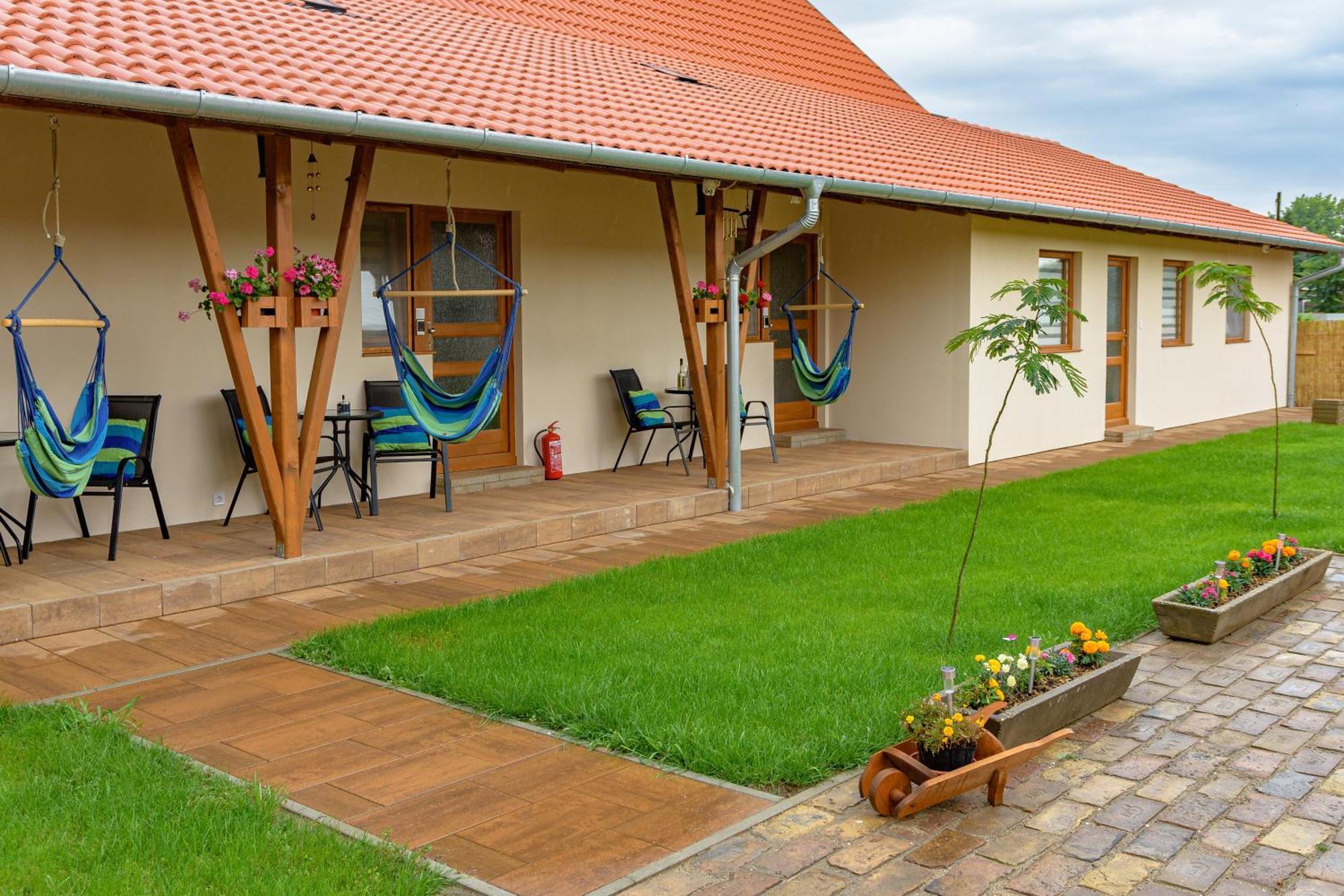 Szelcsengo Wellness Vendeghaz Apartment มาโค ภายนอก รูปภาพ
